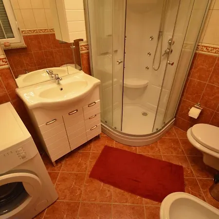 With Parking Space - 18562 Apartman